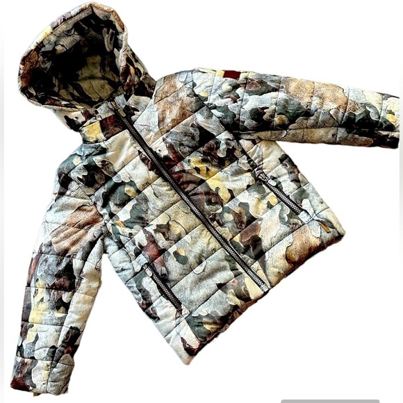 MOLO Kids Funky Camo Drippy Cool Howl Print Puffer removable hood EUC 4 - Picture 2 of 8